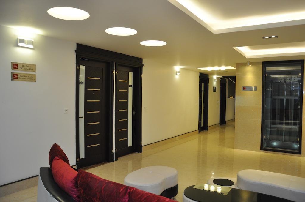 Karnāl Hotel Prem Plaza المظهر الخارجي الصورة