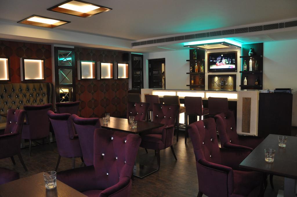 Karnāl Hotel Prem Plaza المظهر الخارجي الصورة